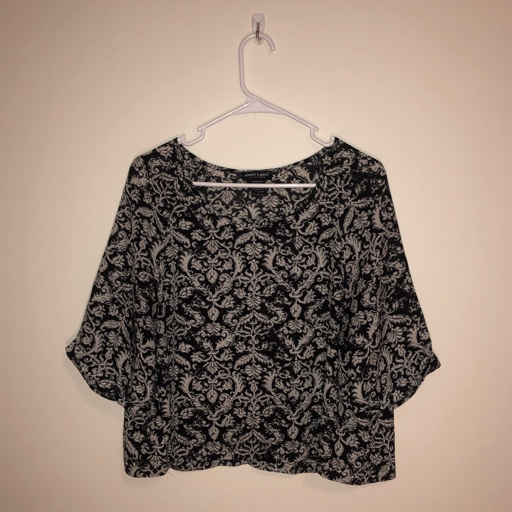 Black and white top